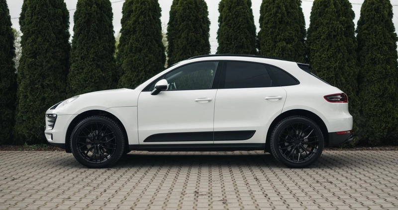 Porsche Macan cena 161990 przebieg: 111600, rok produkcji 2017 z Radków małe 742